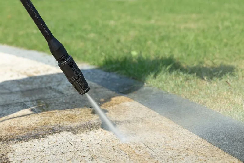 Pressure cleaning